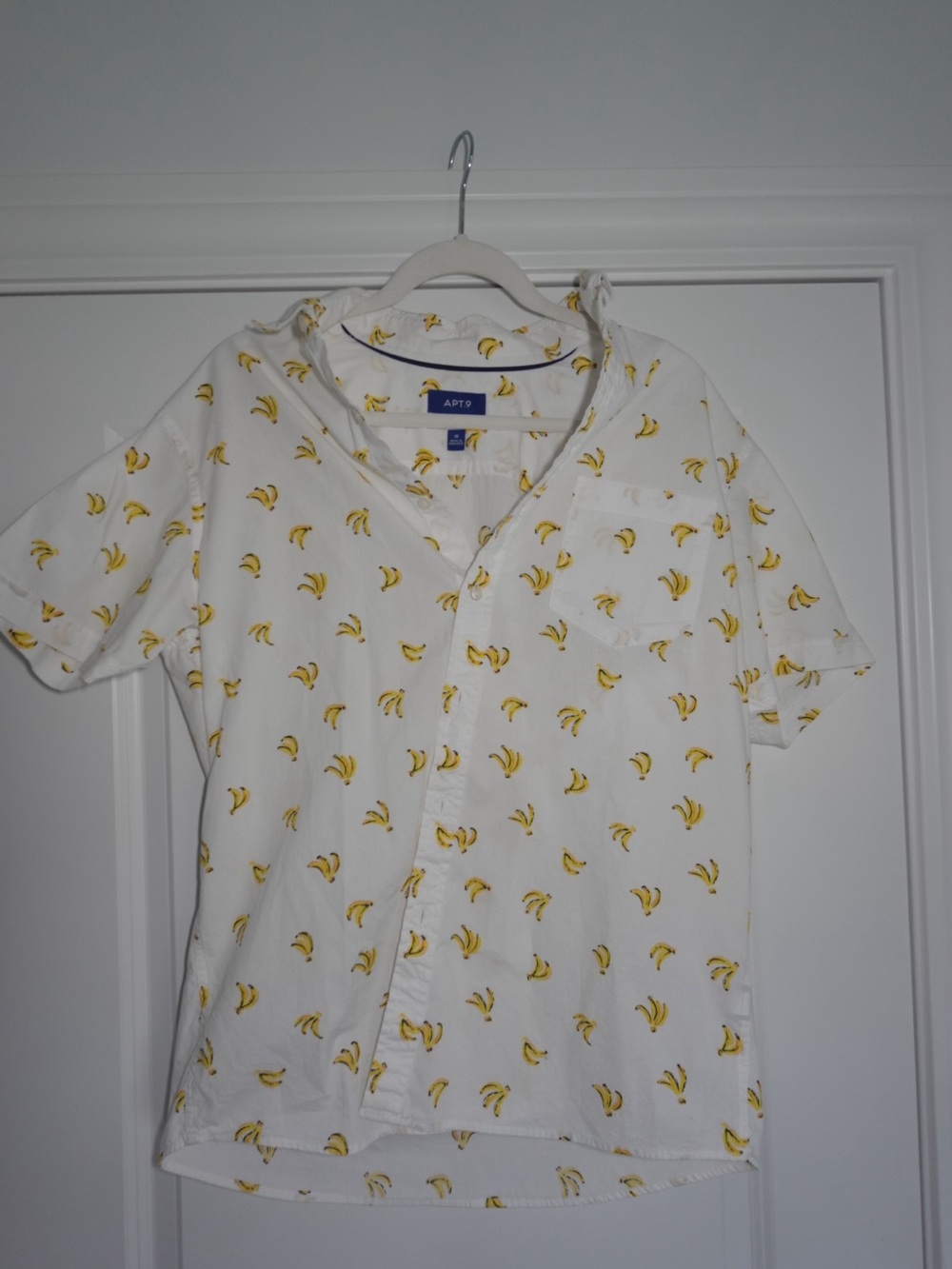 Apt. 9 White Short-Sleeve Shirt with Yellow Banana Print